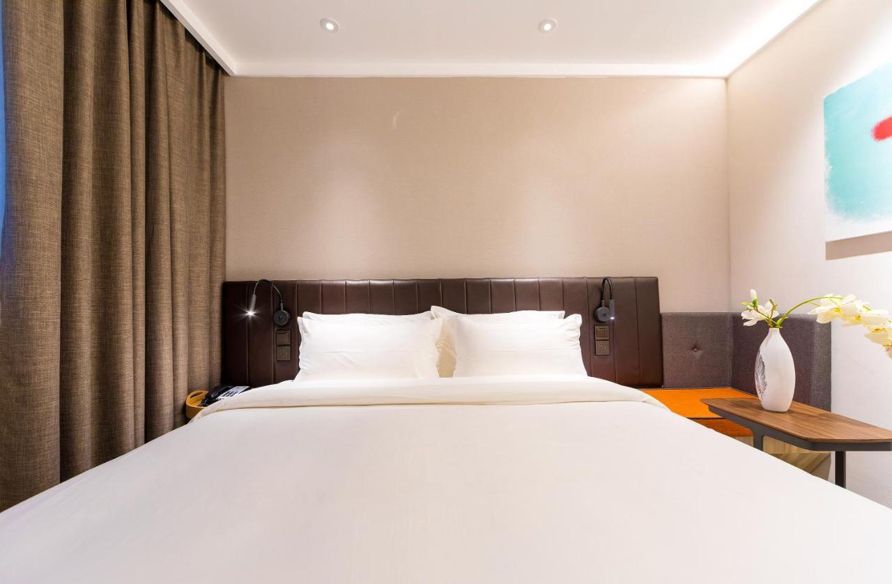 Hanting Premium Hotel Shanghai Hongqiao West Zhongshan Road Exterior photo